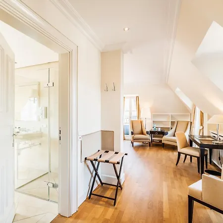 Rheinhotel Schulz Ункель