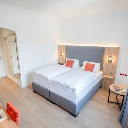 Rheinhotel Schulz Ункель